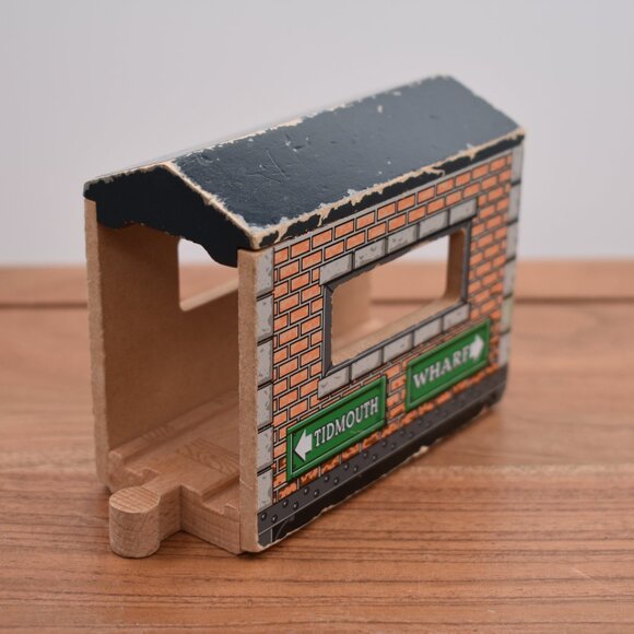 Thomas & Friends Train Tank Wooden Railway Tidmouth Wharf Covered Bridge Tunnel - Picture 4 of 6